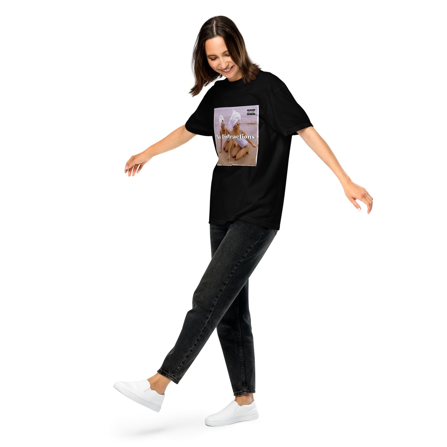 "No Distractions" Heavyweight T-shirt