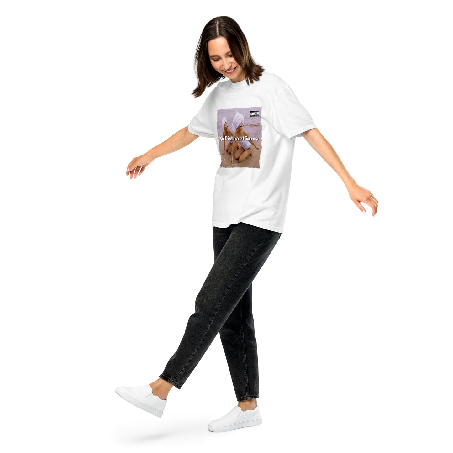 "No Distractions" Heavyweight T-shirt